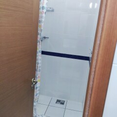 Гостиница Nesluchainye svyazi в Краснодаре отзывы, цены и фото номеров - забронировать гостиницу Nesluchainye svyazi онлайн Краснодар ванная фото 2
