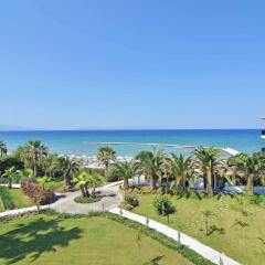 Отель Atlantique Holiday Club - All Inclusive Кушадасы пляж