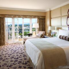 Отель Four Seasons Los Angeles at Beverly Hills комната для гостей фото 3