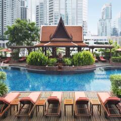 Отель Le Royal Meridien, Plaza Athenee Bangkok бассейн