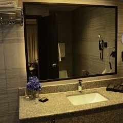 Grand Palm Hotel in Lahore, Pakistan from 56$, photos, reviews - zenhotels.com bathroom