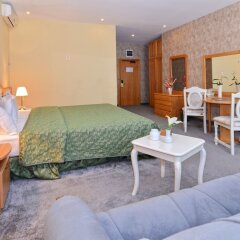 Queen Vera Hotel in Mamaia, Romania from 1027$, photos, reviews - zenhotels.com guestroom photo 3