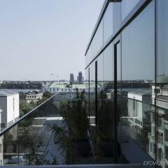 Отель Barcelo Hamburg Германия, Гамбург - 3 отзыва об отеле, цены и фото номеров - забронировать отель Barcelo Hamburg онлайн балкон