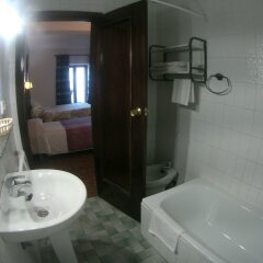 Отель Hostal Marqués de Zahara ванная