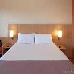 Отель ibis Barcelona Aeropuerto Viladecans комната для гостей фото 5