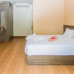 Отель Delicious Residence 2* Номер Делюкс с различными типами кроватей