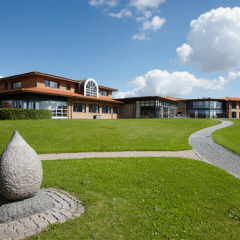 Отель Trinity & Conference Center Сногхой спортивное сооружение