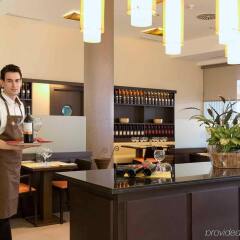 Hotel ibis Madrid Aeropuerto Barajas интерьер отеля