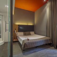 Отель Petit Palace Plaza del Carmen балкон