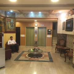 Al Amera Hotel Apartment интерьер отеля