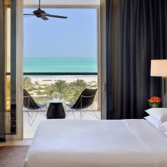 Отель Park Hyatt Abu Dhabi Hotel and Villas ОАЭ, Абу-Даби - 3 отзыва об отеле, цены и фото номеров - забронировать отель Park Hyatt Abu Dhabi Hotel and Villas онлайн комната для гостей