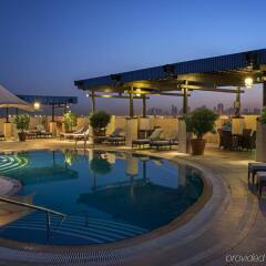 Grand Excelsior Hotel Deira бассейн