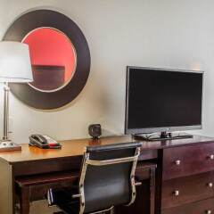 Отель Comfort Suites East Broad At 270 Колумбус удобства в номере