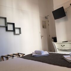 Отель Hôtel Danemark сейф в номере