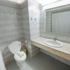 Avlida Hotel ванная