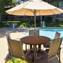 Отель Best Western Valencia Inn США, Санта-Кларита - отзывы, цены и фото номеров - забронировать отель Best Western Valencia Inn онлайн бассейн фото 3