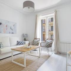 Отель Near Reina Sofía Museum. 6pax. 2bedrooms. Reina Sofia III Испания, Мадрид - отзывы, цены и фото номеров - забронировать отель Near Reina Sofía Museum. 6pax. 2bedrooms. Reina Sofia III онлайн комната для гостей фото 5