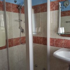 Отель Costa D'oro Римини ванная
