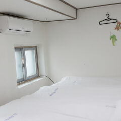 Отель Gana Myongdong Guesthouse комната для гостей фото 5