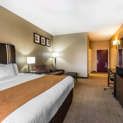Comfort Suites Bakersfield in Bakersfield, United States of America from 139$, photos, reviews - zenhotels.com guestroom photo 4