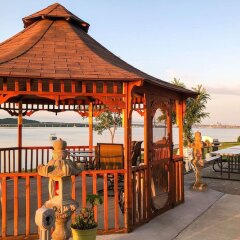 Отель Econo Lodge Montmorency Falls Канада, Буашатель - отзывы, цены и фото номеров - забронировать отель Econo Lodge Montmorency Falls онлайн бассейн