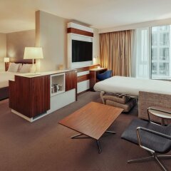 Отель DoubleTree by Hilton Hotel London - Tower of London Великобритания, Лондон - отзывы, цены и фото номеров - забронировать отель DoubleTree by Hilton Hotel London - Tower of London онлайн удобства в номере фото 2