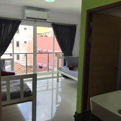 Bedbox Guesthouse & Hostel балкон