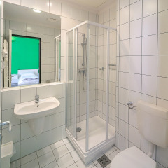 Wombats City Hostel Budapest ванная фото 2