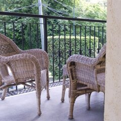 Отель Hycroft Suites Канада, Ванкувер - отзывы, цены и фото номеров - забронировать отель Hycroft Suites онлайн балкон