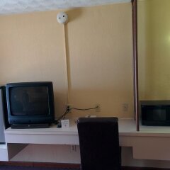 Отель Budget Host Stone's Motel удобства в номере