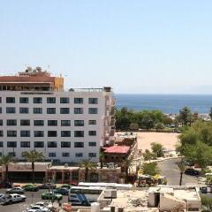 Отель Golden Tulip Aqaba пляж