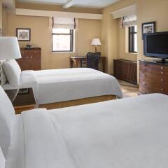 Отель New York Marriott East Side США, Нью-Йорк - отзывы, цены и фото номеров - забронировать отель New York Marriott East Side онлайн удобства в номере фото 2