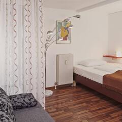 Апартаменты CheckVienna - Apartment Rentals Vienna комната для гостей