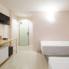 Отель Zen Rooms Phetchaburi 13 Бангкок удобства в номере фото 2