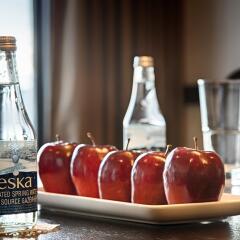 Отель Best Western Plus Port O'Call Hotel Канада, Калгари - отзывы, цены и фото номеров - забронировать отель Best Western Plus Port O'Call Hotel онлайн в номере