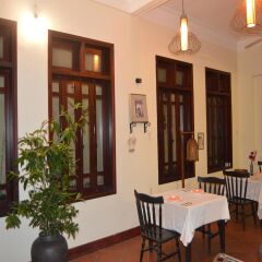 Отель Orchids Homestay питание