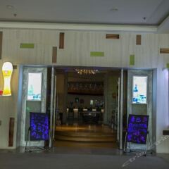 Отель Sheraton Sanya Bay Resort банкомат