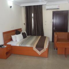 Ralmeton Hotel сейф в номере