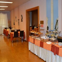 Отель iH Hotels Bologna Gate 7 Кальдерара-ди-Рено питание