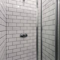 Отель The Baxter Hostel Великобритания, Эдинбург - 1 отзыв об отеле, цены и фото номеров - забронировать отель The Baxter Hostel онлайн ванная фото 2