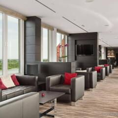 Отель Hilton Vienna Danube Waterfront гостиничный бар