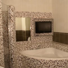 Гостиница Van Hotel в Мстихине отзывы, цены и фото номеров - забронировать гостиницу Van Hotel онлайн Мстихино ванная фото 2