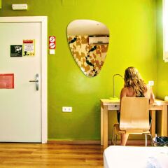 Feetup Yellow Nest Hostel Barcelona Барселона удобства в номере