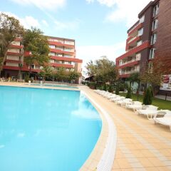 Отель Menada Zornitsa Apartments Болгария, Солнечный берег - отзывы, цены и фото номеров - забронировать отель Menada Zornitsa Apartments онлайн бассейн фото 2