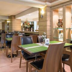 Отель New Suanmali Hotel Таиланд, Бангкок - отзывы, цены и фото номеров - забронировать отель New Suanmali Hotel онлайн гостиничный бар