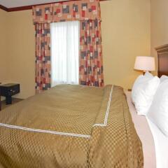 Отель Comfort Suites Galveston США, Галвестон - отзывы, цены и фото номеров - забронировать отель Comfort Suites Galveston онлайн сейф в номере