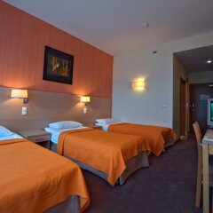 Отель Oliwski Hotel Польша, Гданьск - отзывы, цены и фото номеров - забронировать отель Oliwski Hotel онлайн сейф в номере