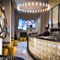 Отель The Square Milano Duomo Италия, Милан - 3 отзыва об отеле, цены и фото номеров - забронировать отель The Square Milano Duomo онлайн гостиничный бар