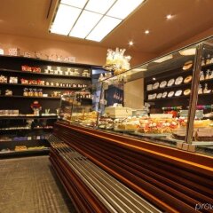 Отель Hauser Swiss Quality Hotel Швейцария, Санкт-Мориц - отзывы, цены и фото номеров - забронировать отель Hauser Swiss Quality Hotel онлайн питание фото 2