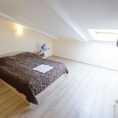 Гостиница Жилое помещение SuperHostel on Nevsky 130 в Санкт-Петербурге - забронировать гостиницу Жилое помещение SuperHostel on Nevsky 130, цены и фото номеров Санкт-Петербург сейф в номере